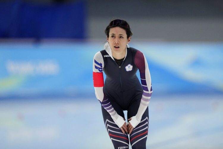 Taiwan premier wants athlete punished for wearing China suit